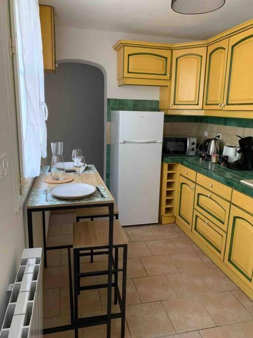 Appartement Avec Cours Gien Kültér fotó